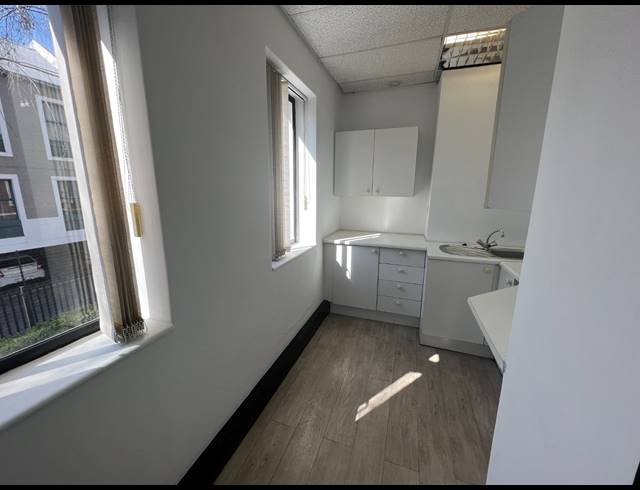 331M² OFFICE TO LET IN ROSEBANK